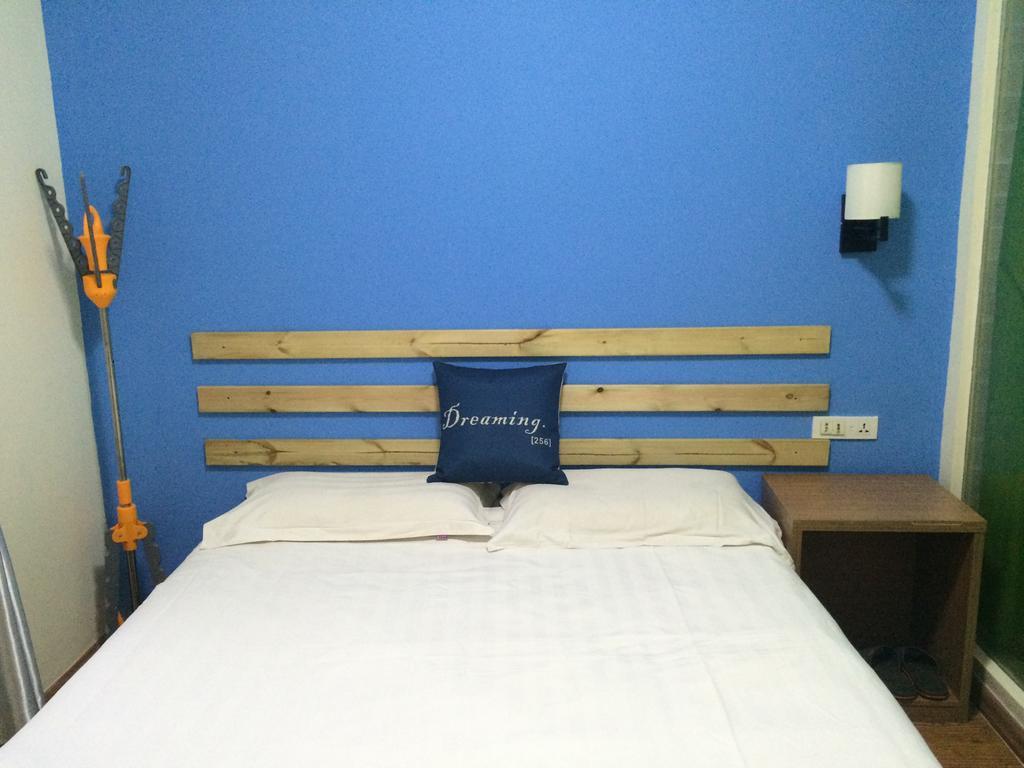 Xi'An Rainbow Youth Hotel Екстериор снимка