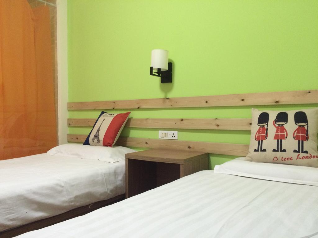 Xi'An Rainbow Youth Hotel Екстериор снимка