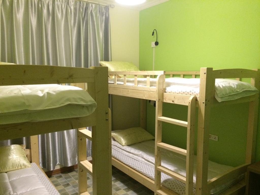 Xi'An Rainbow Youth Hotel Екстериор снимка