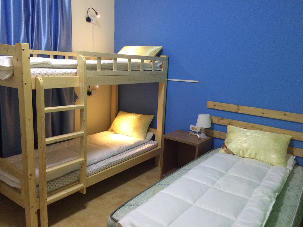 Xi'An Rainbow Youth Hotel Екстериор снимка