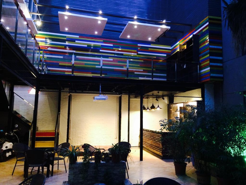 Xi'An Rainbow Youth Hotel Екстериор снимка