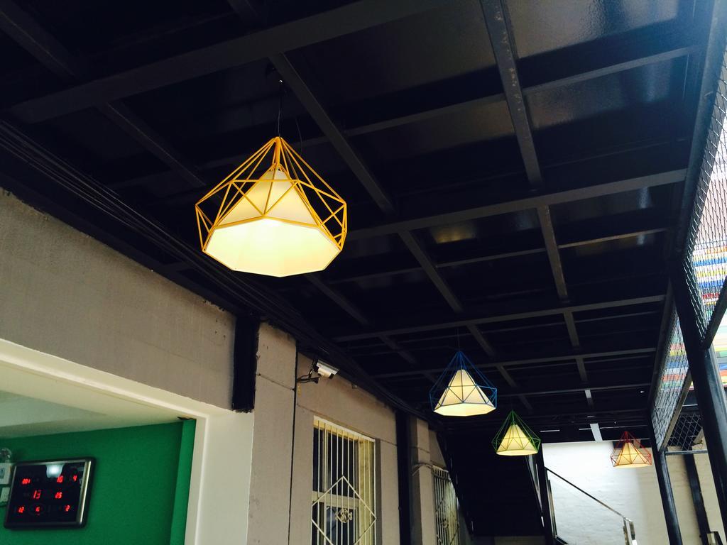 Xi'An Rainbow Youth Hotel Екстериор снимка