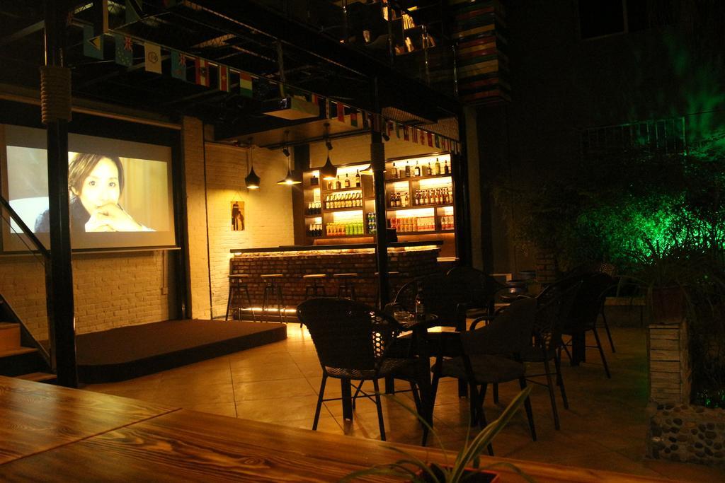 Xi'An Rainbow Youth Hotel Екстериор снимка