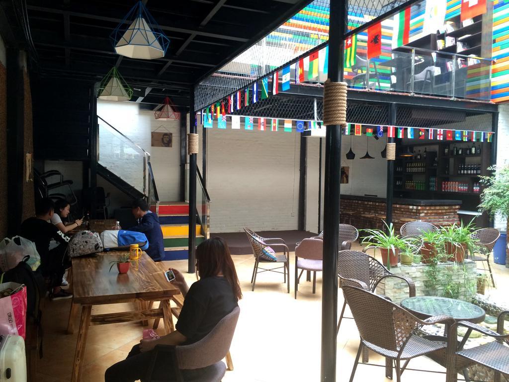 Xi'An Rainbow Youth Hotel Екстериор снимка