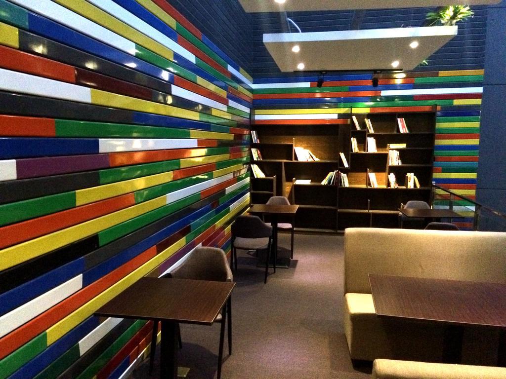 Xi'An Rainbow Youth Hotel Екстериор снимка